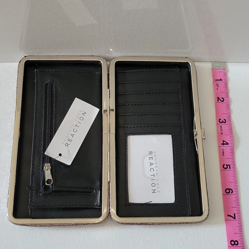 Kenneth Cole Reaction wallet NWT
